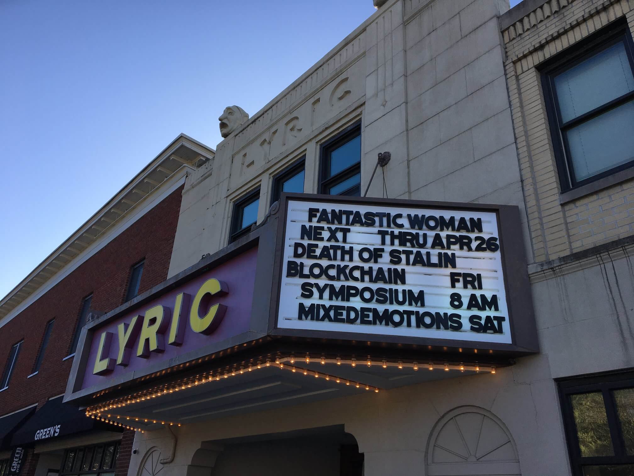 Planning to See a Movie on Christmas? Here Are 8 Independent Theaters to Go to in Virginia
