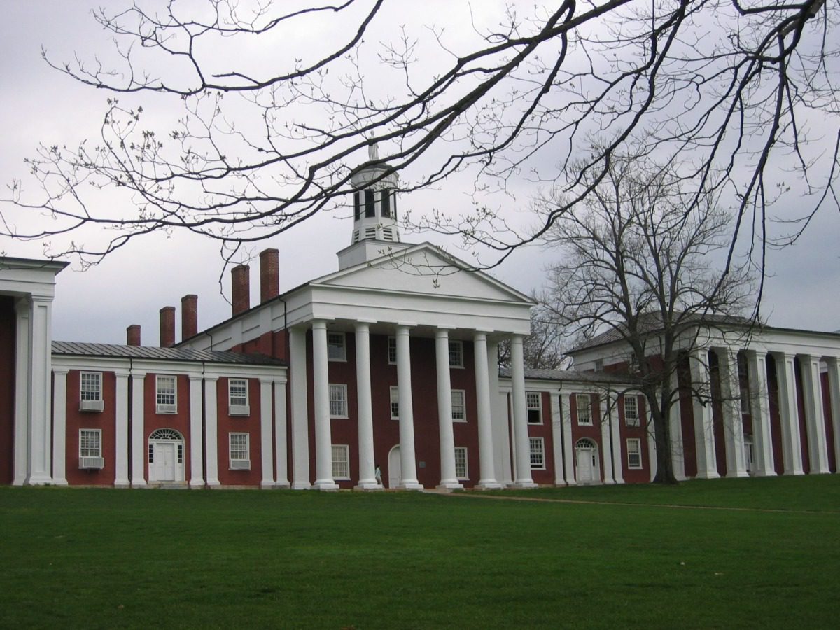 Exterior shot of Virginia college.