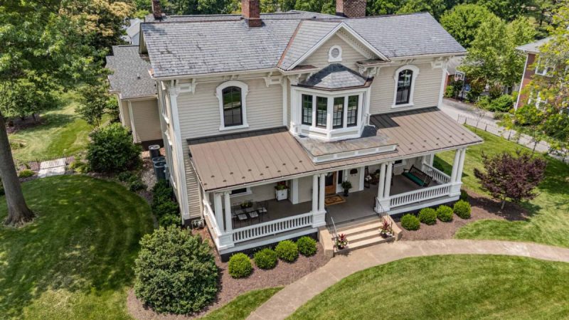 Spring has arrived in Virginia, and with it, the Garden Club of Virginia’s Historic Garden Week.